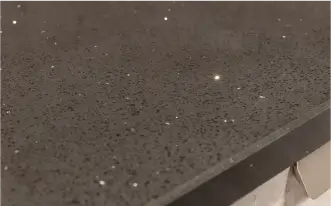 フィオレストーン